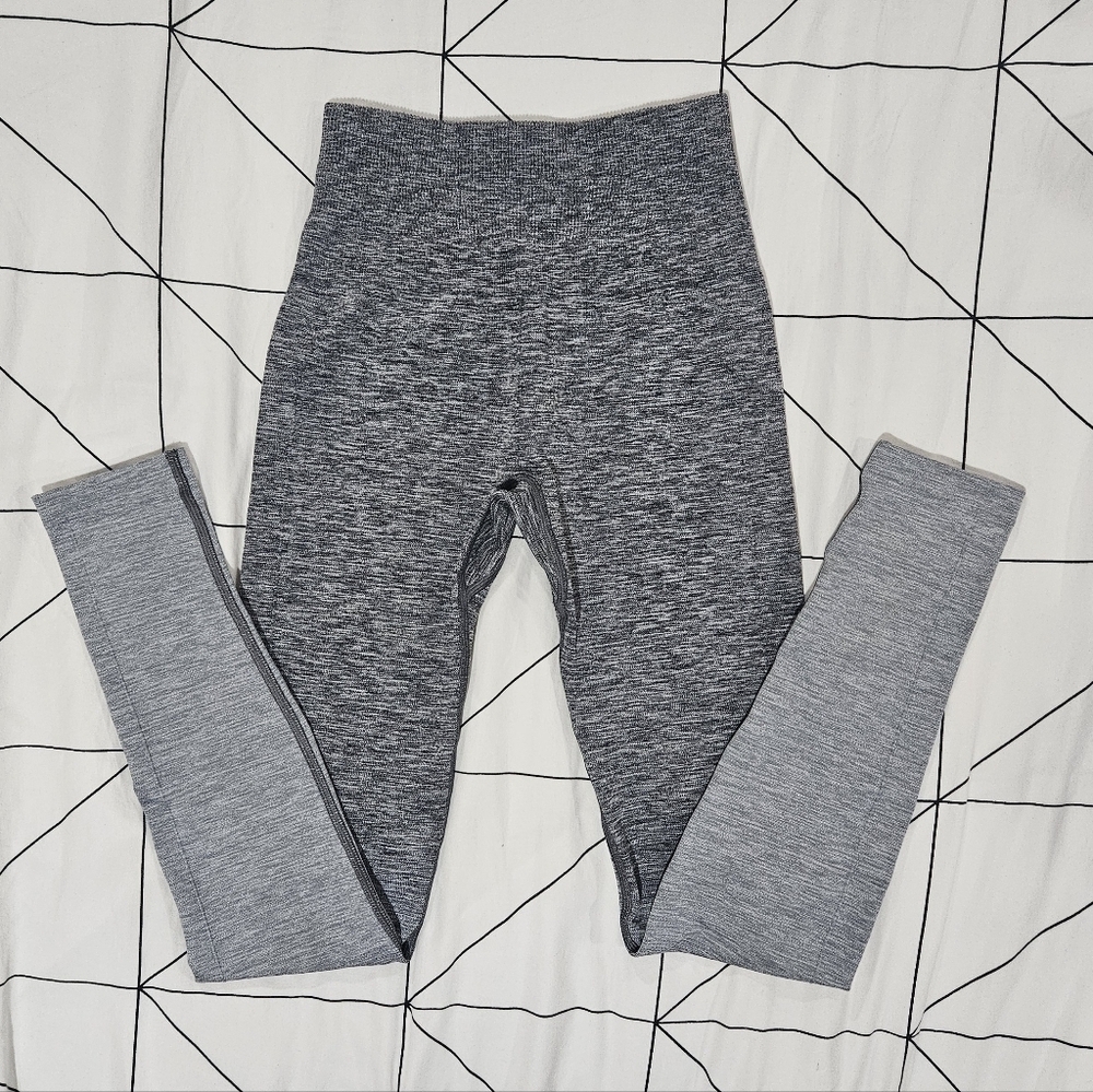 Lululemon Balance & Resist 7/8 Tight (25") Black / White / Light Cast Gradiant - Picture 6 of 6